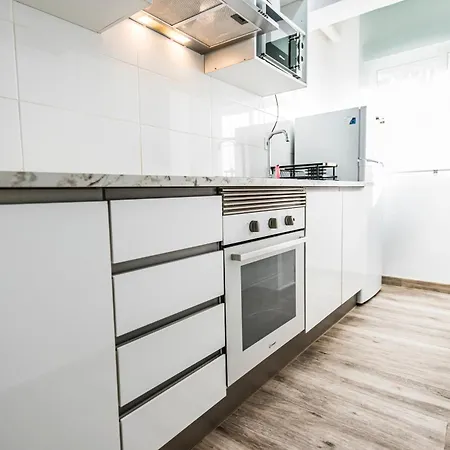 Encantador Apartamento En Barajas By Bebalmy Madrid Exterior photo