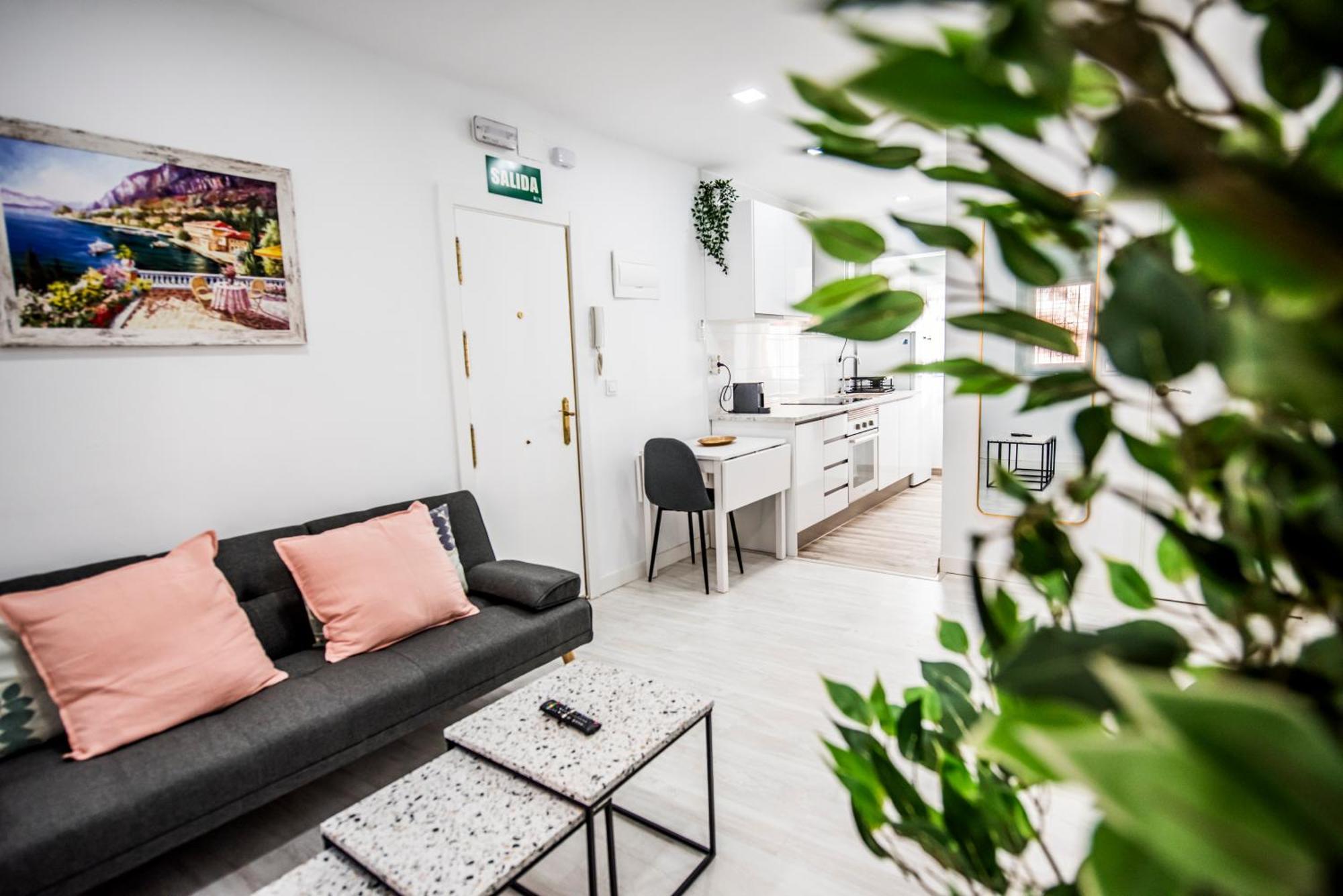 Apartament Encantador En Barajas By Bebalmy *